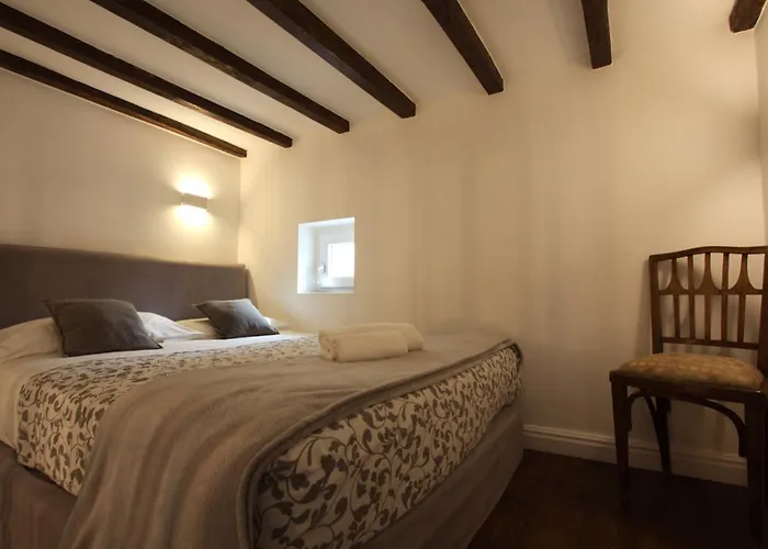 Navona Terrace 2br House Daire *